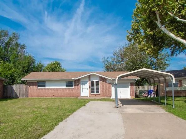 610 Albany Pl, Norman, OK 73071