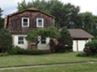 480 Castlewood Ln, Buffalo Grove, IL