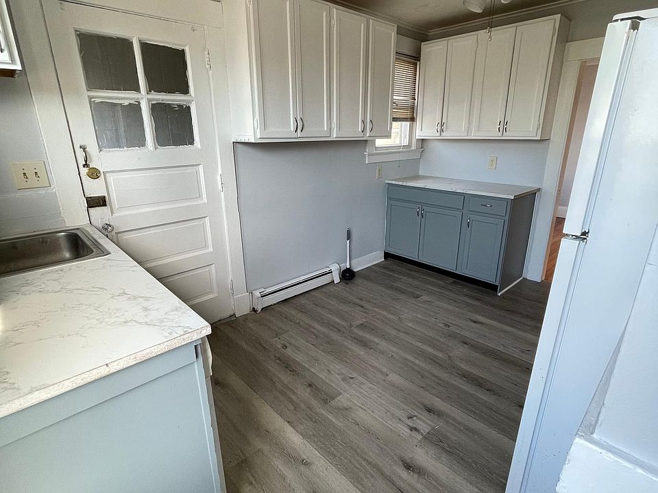 1st image of 153 Cooper Hill St #153