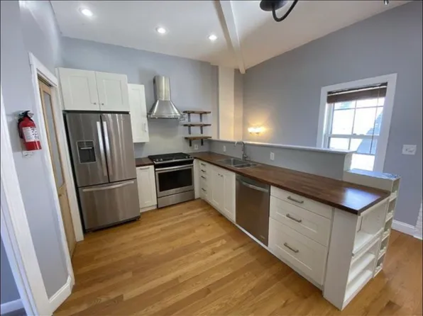 600 Cherry St APT B, Fall River, MA 02720