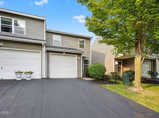 102 Harvard Rd, Watervliet, NY 12189