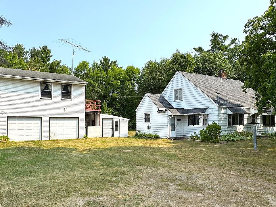 1st image of 32162 Deer St
