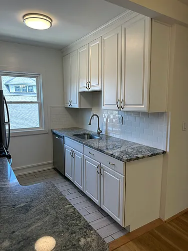 142 Saranac Ave Photo 1