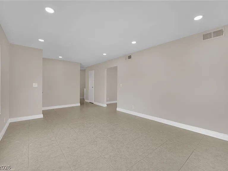 7156 Enterprise Dr — Photo 6