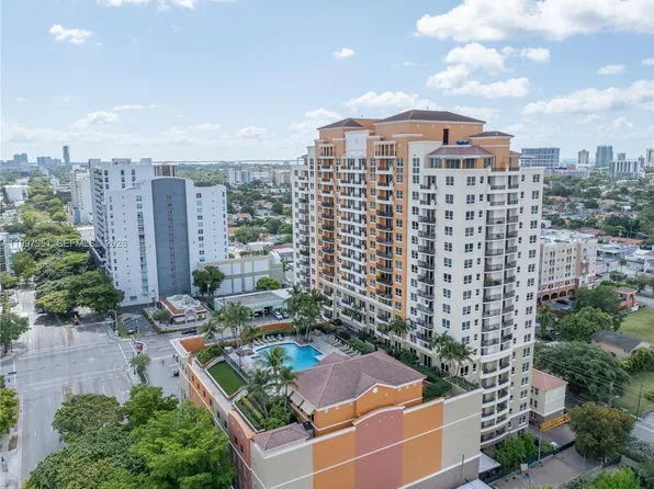 3232 SW 22nd St #607, Miami, FL 33145