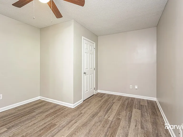 820 Vegas Palm Ave — Photo 12