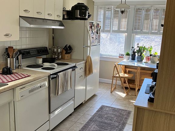 4th image of 7740 Gissler Ave