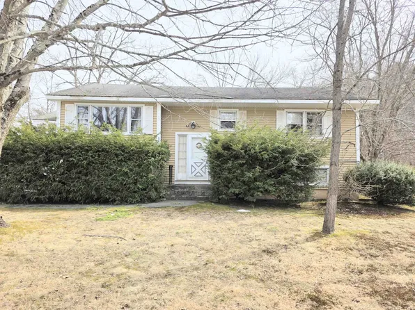 7 Rhona Street, Hudson, NH 03051