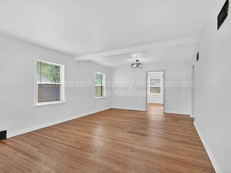 4707 Roxie St — Photo 16