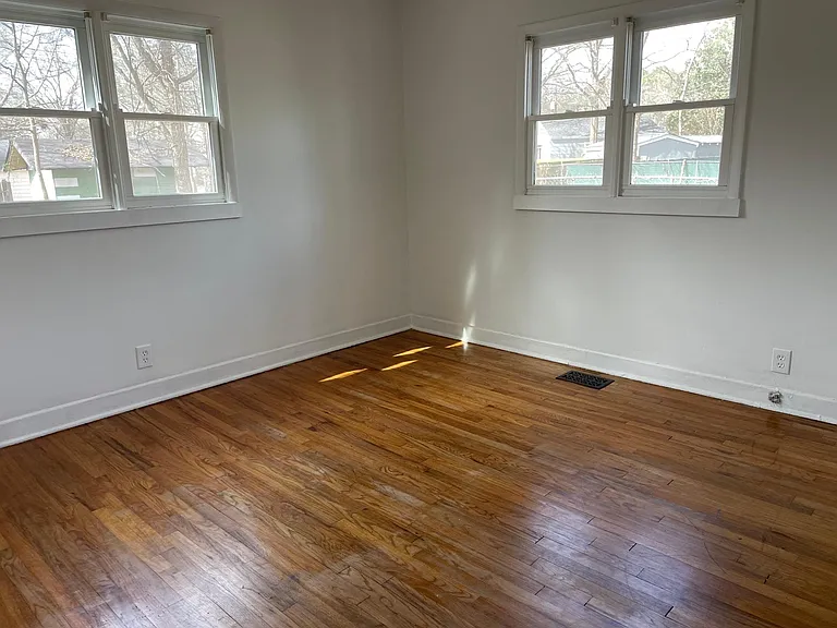 1173 Avondale Ave SE — Photo 7
