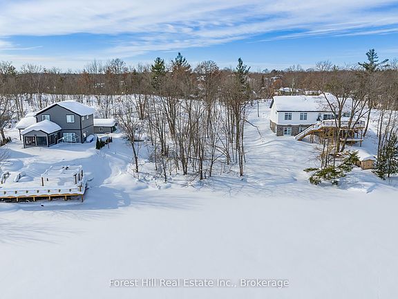 4th image of 18 Hawkins Point Rd