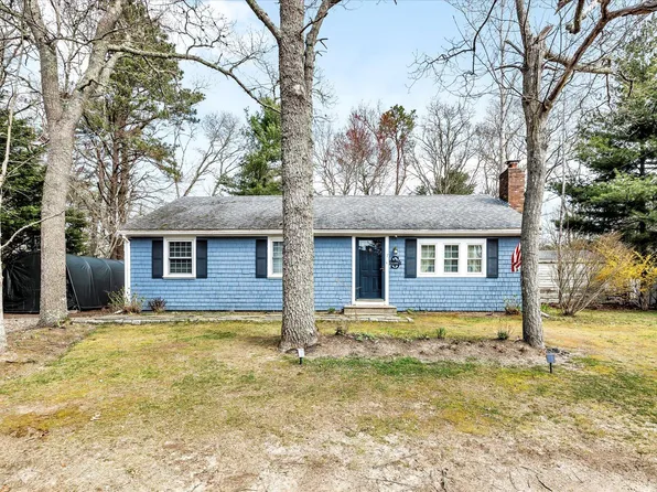 7 Ships Rudder Drive, Mashpee, MA 02649
