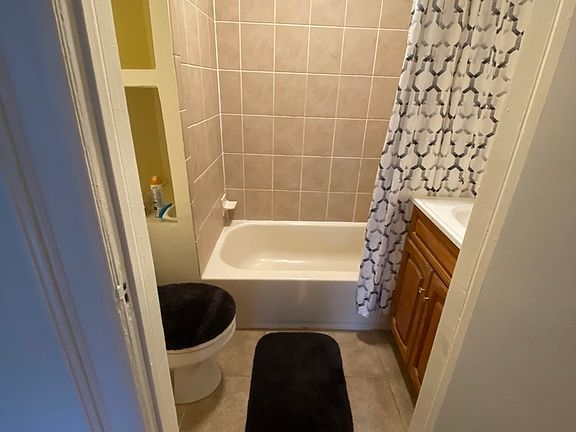 5th image of 27 Linden Blvd #3B