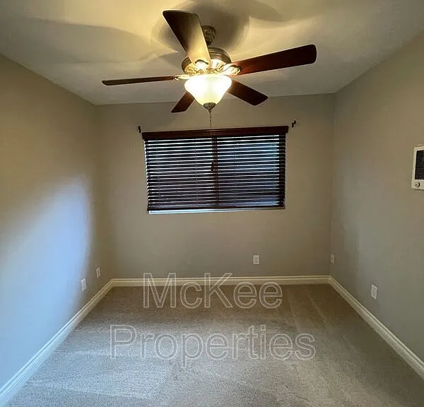4328 College Ave — Photo 17