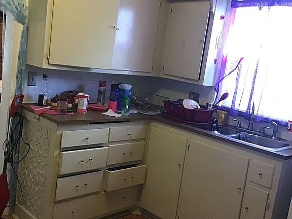 2nd image of 2318 S Englewood Ct