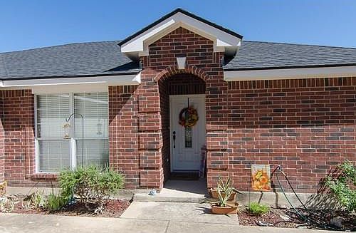 4th image of 4302 North Dr