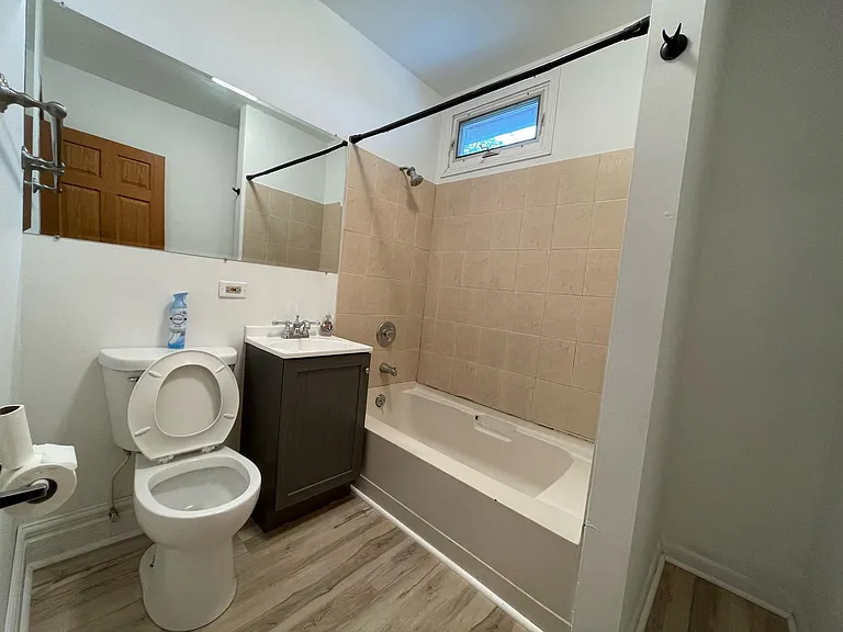 240 Sawyer Ave #2 — Photo 8