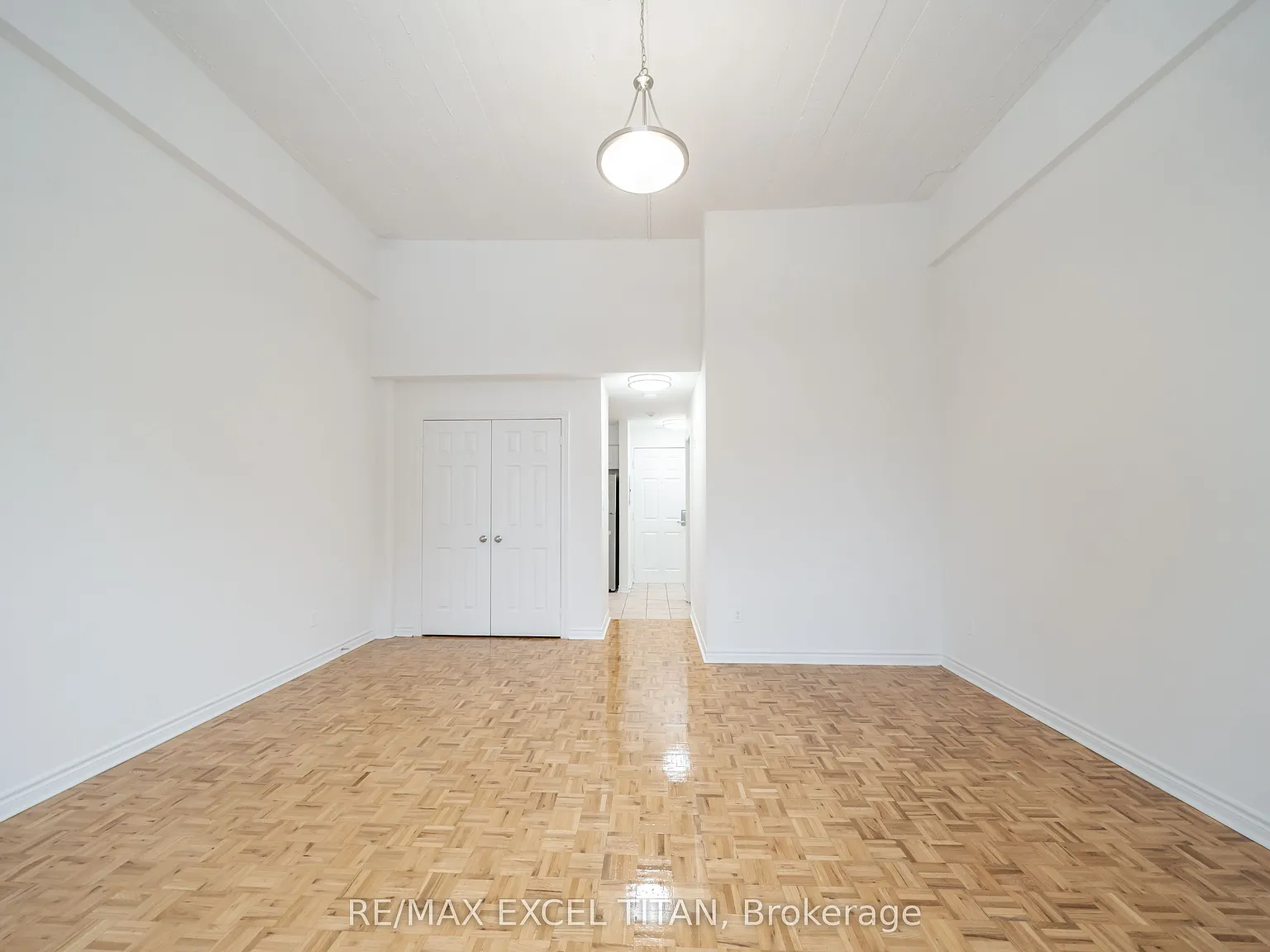 Studio, $1,600 — Photo 4