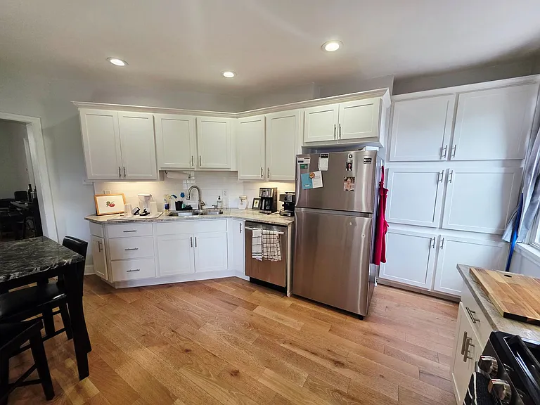 1409 Sheffield St — Photo 8