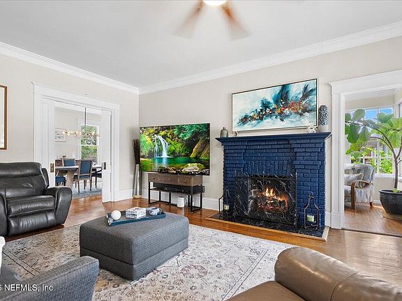 3rd image of 1853 POWELL Place
