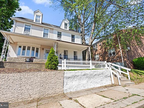 2nd image of 3408 Arthur St