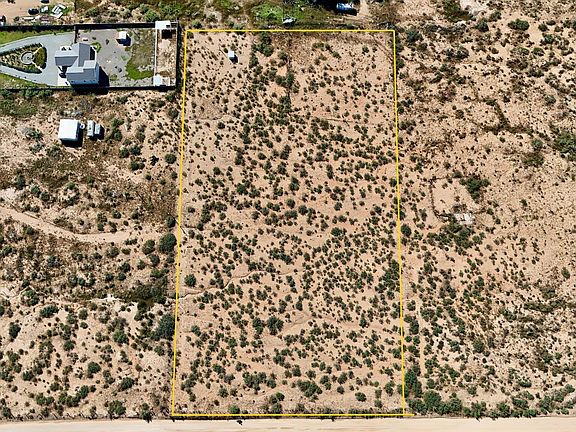 3rd image of 121 Hendrich Rd