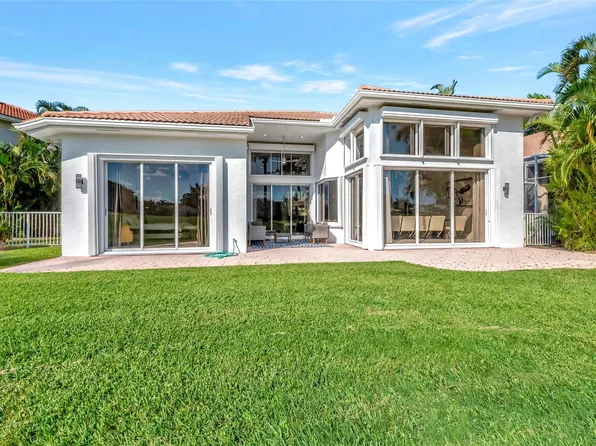 4088 NW Briarcliff Cir, Boca Raton, FL 33496