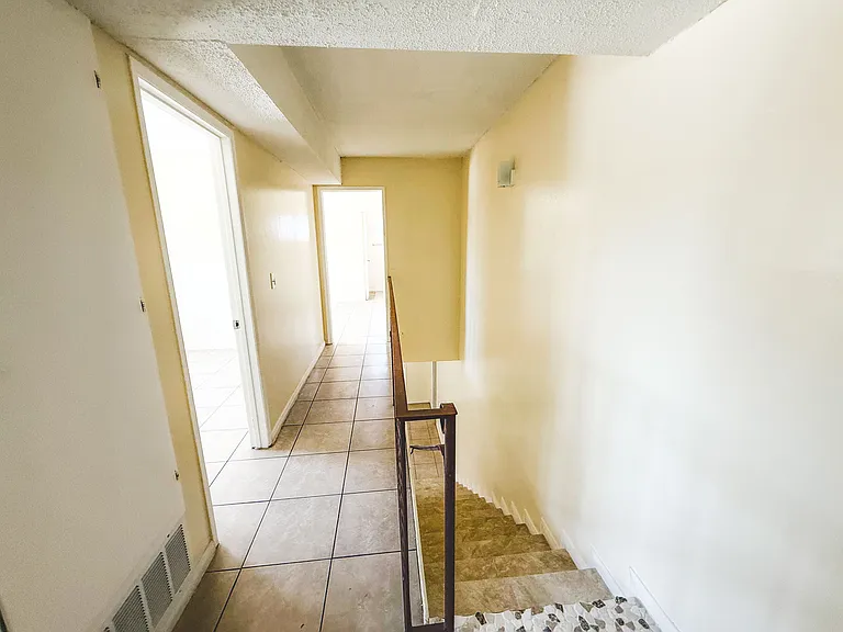 730 Mission Grove Pl — Photo 9