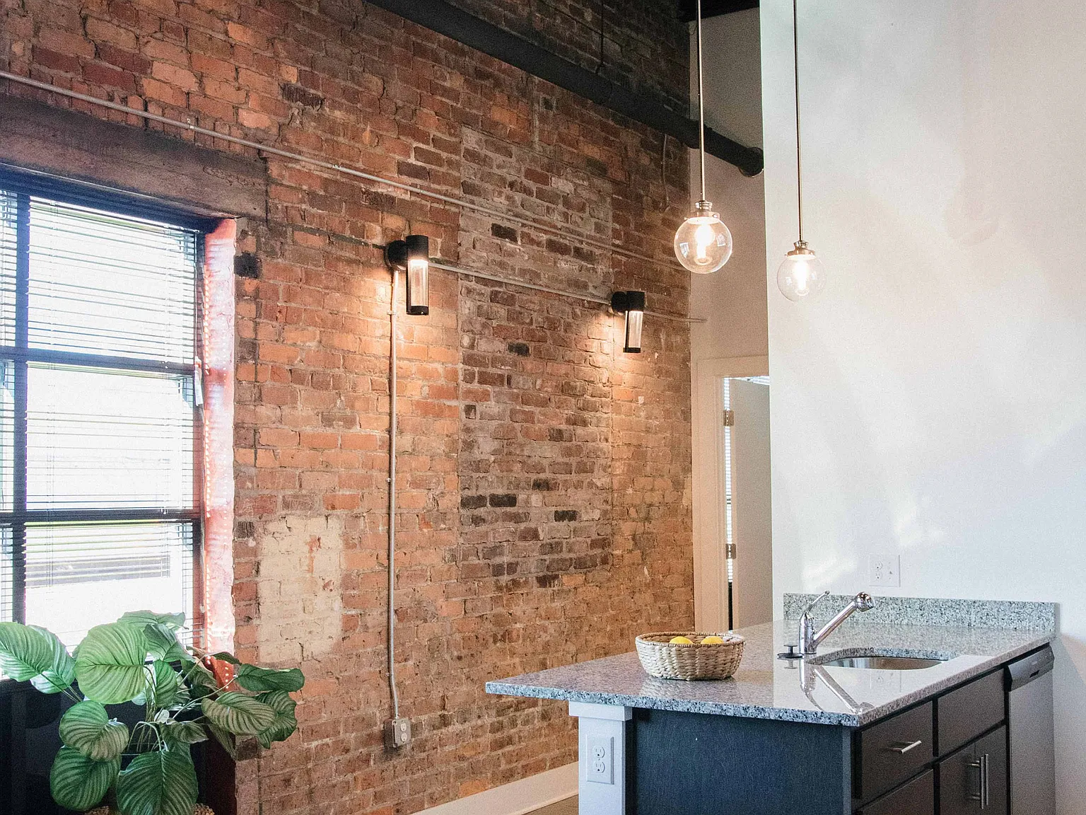 Chenman Lofts — Photo 3