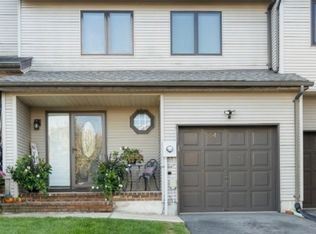 44 Elm Ter, Flemington, NJ 08822