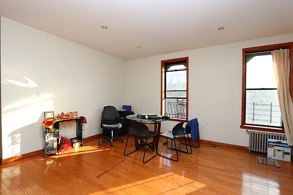 Rented by Nooklyn NYC LLC | media 1