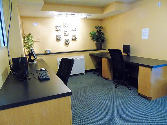 Computer Room with Free Wi-Fi