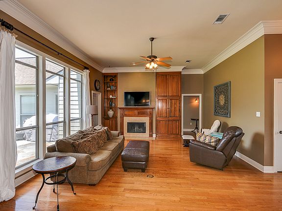 2nd image of 12335 Sugarmill Dr