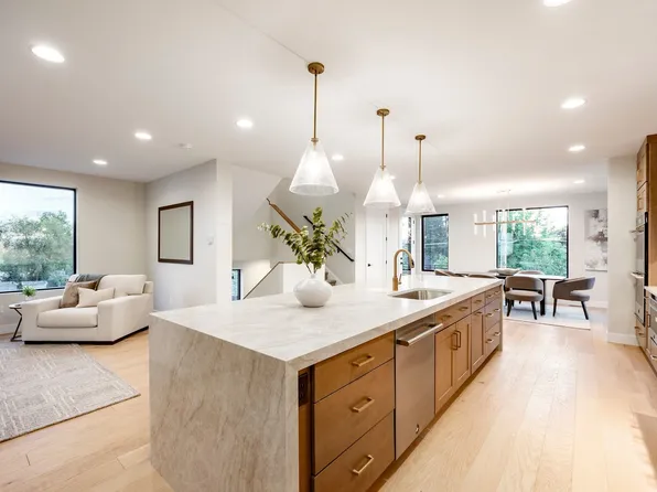 4442 S Holladay Park Ln E, Holladay, UT 84124