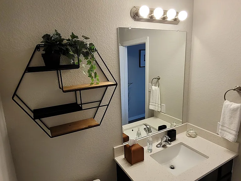 Upstairs guest bathroom