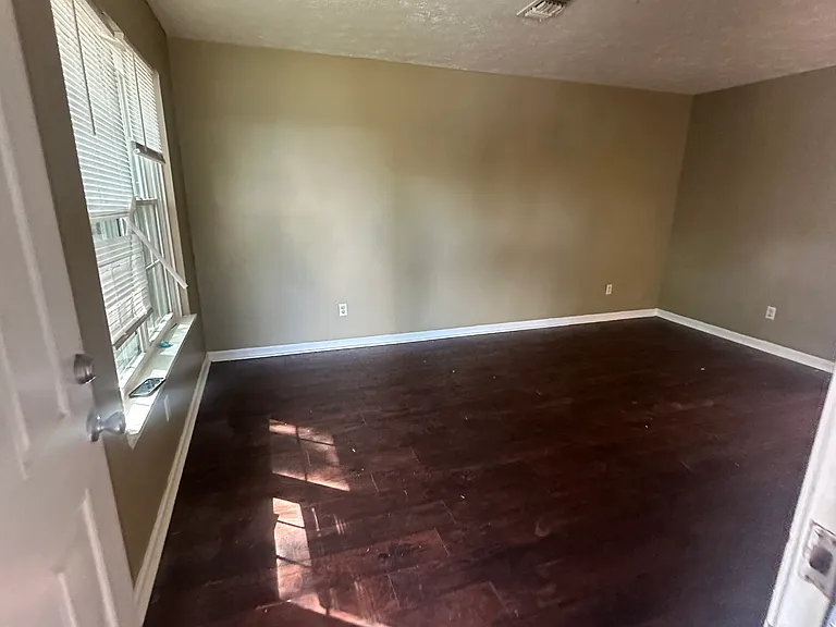 1198 Mount Rushmore Way — Photo 9