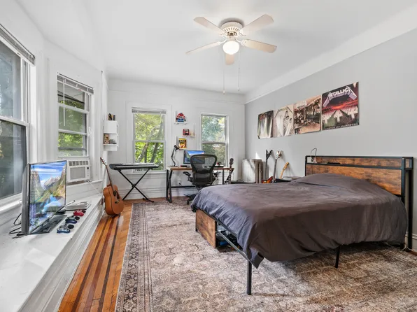 51 Dekoven Court image 20 of 31