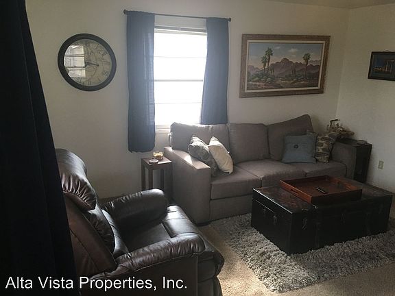 2nd image of 1925 Fortuna Ave