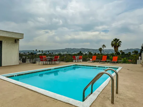 6151 Orange St APT 215, Los Angeles, CA 90048