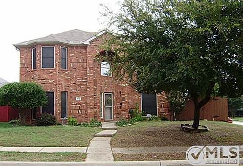 1st image of 819 Parkview Cir