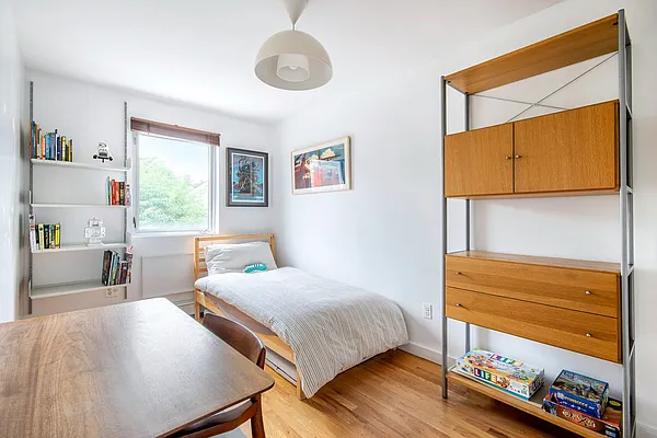 Sold by Compass | media 21