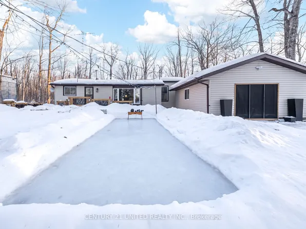 32 Teds Ln, Trent Lakes, ON K0L 1J0