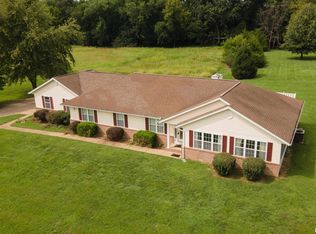 14 Timber Creek Dr, Herrin, IL 62948
