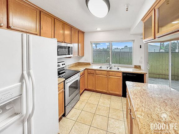 4th image of 615 Fredricks Ave Unit 165