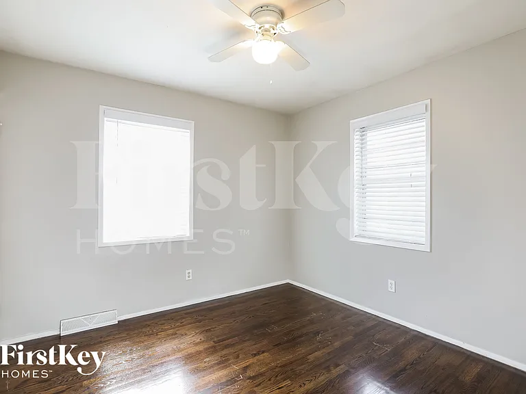 5128 N Palmer Ave — Photo 10