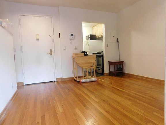 5th image of 25 Avenue C #3R