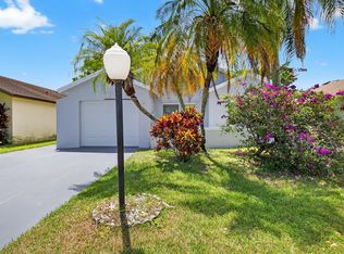 9156 Pine Springs Dr, Boca Raton, FL 33428