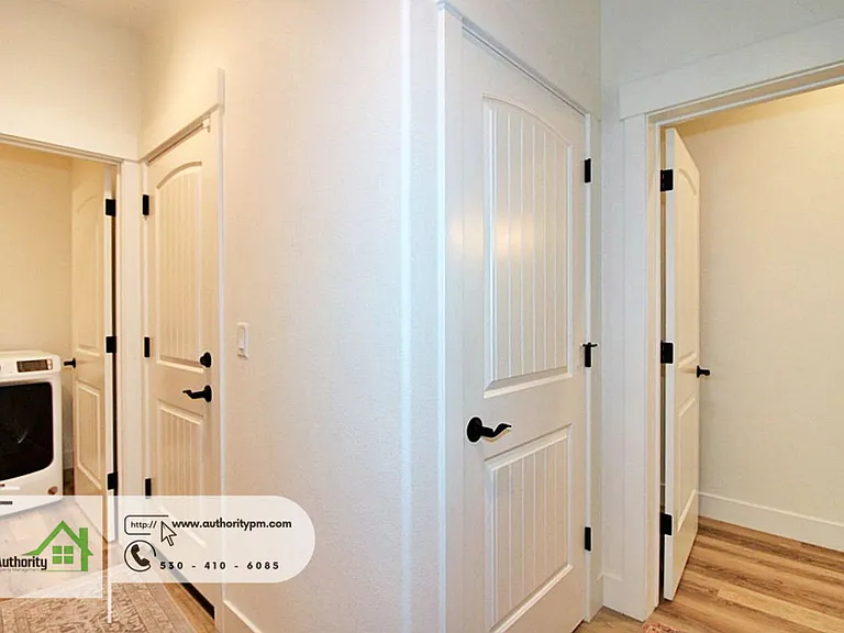 4624 Pleasant Hills Dr — Photo 12