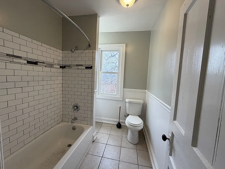 20 Penfield St #1 — Photo 5