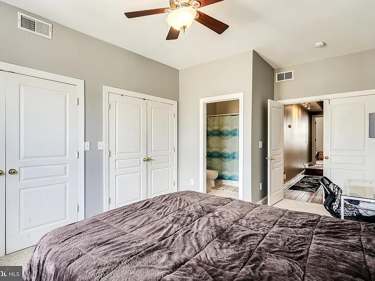 1603 Light St — Photo 19